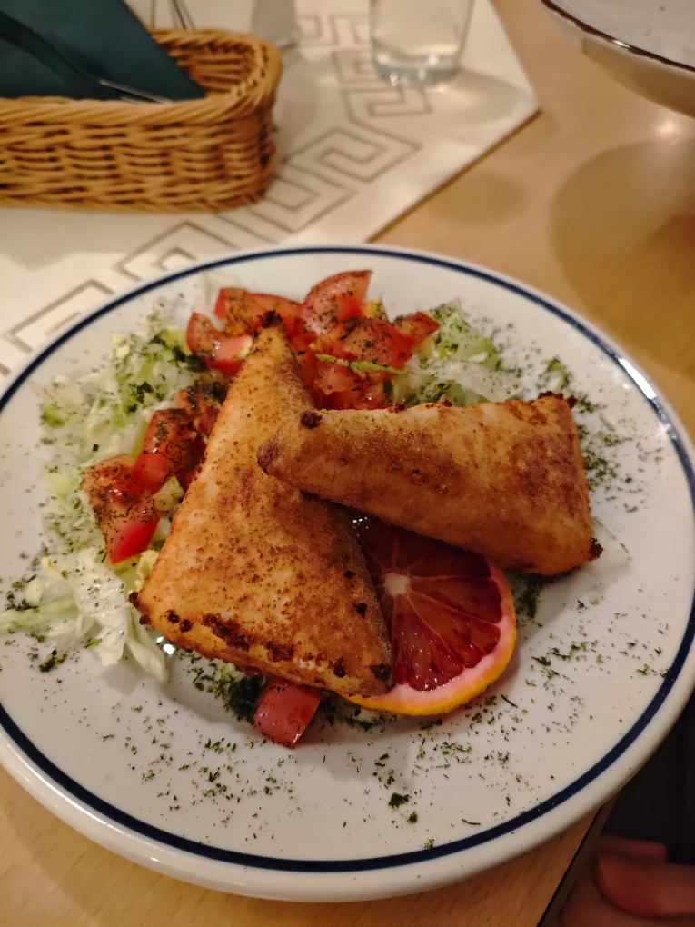 Knusprige Spezialitäten im Restaurant Paxos